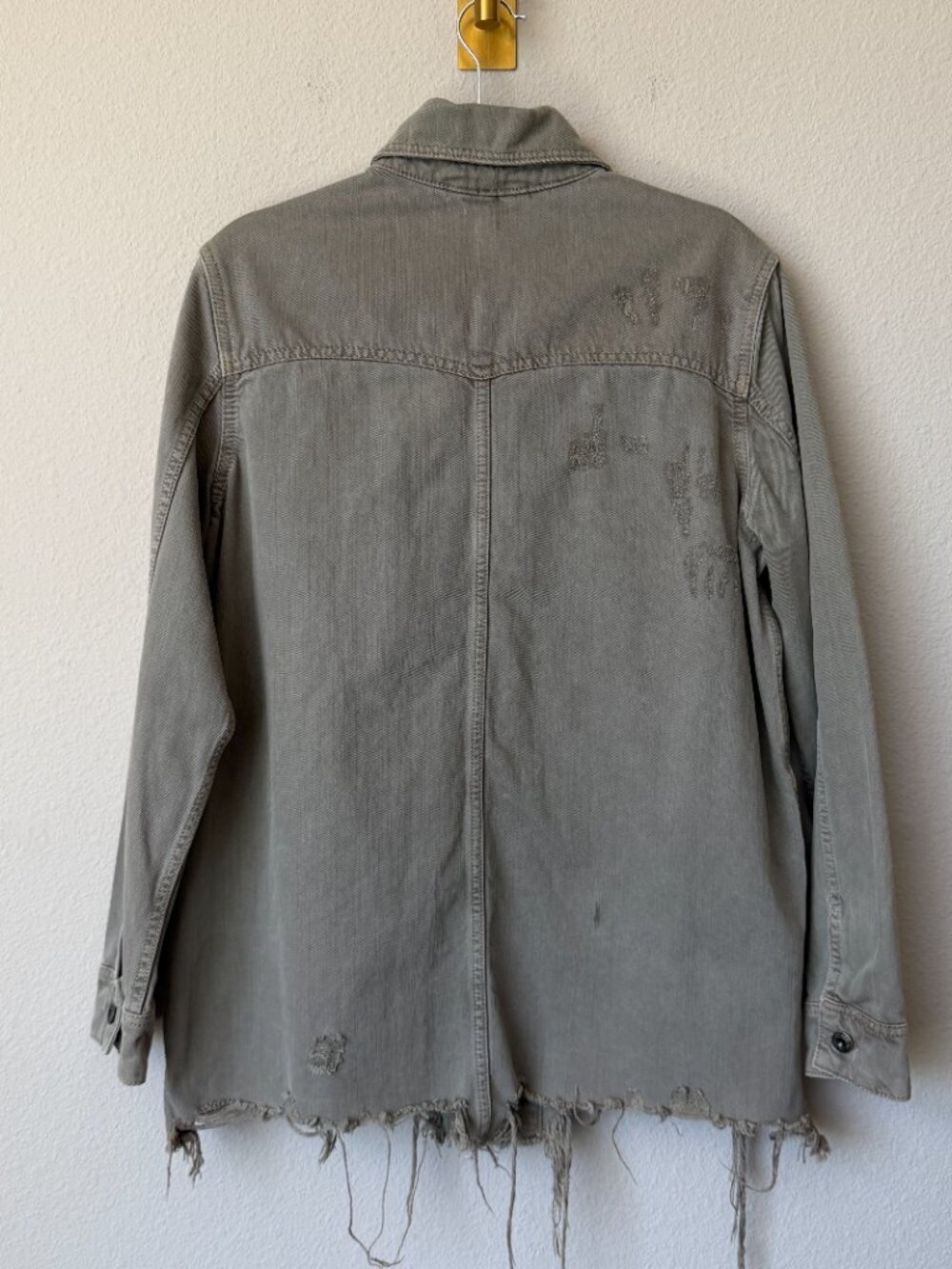 Free People Olive Distressed Cotton Denim Shirt Jacket Size S - Picture 3 of 6